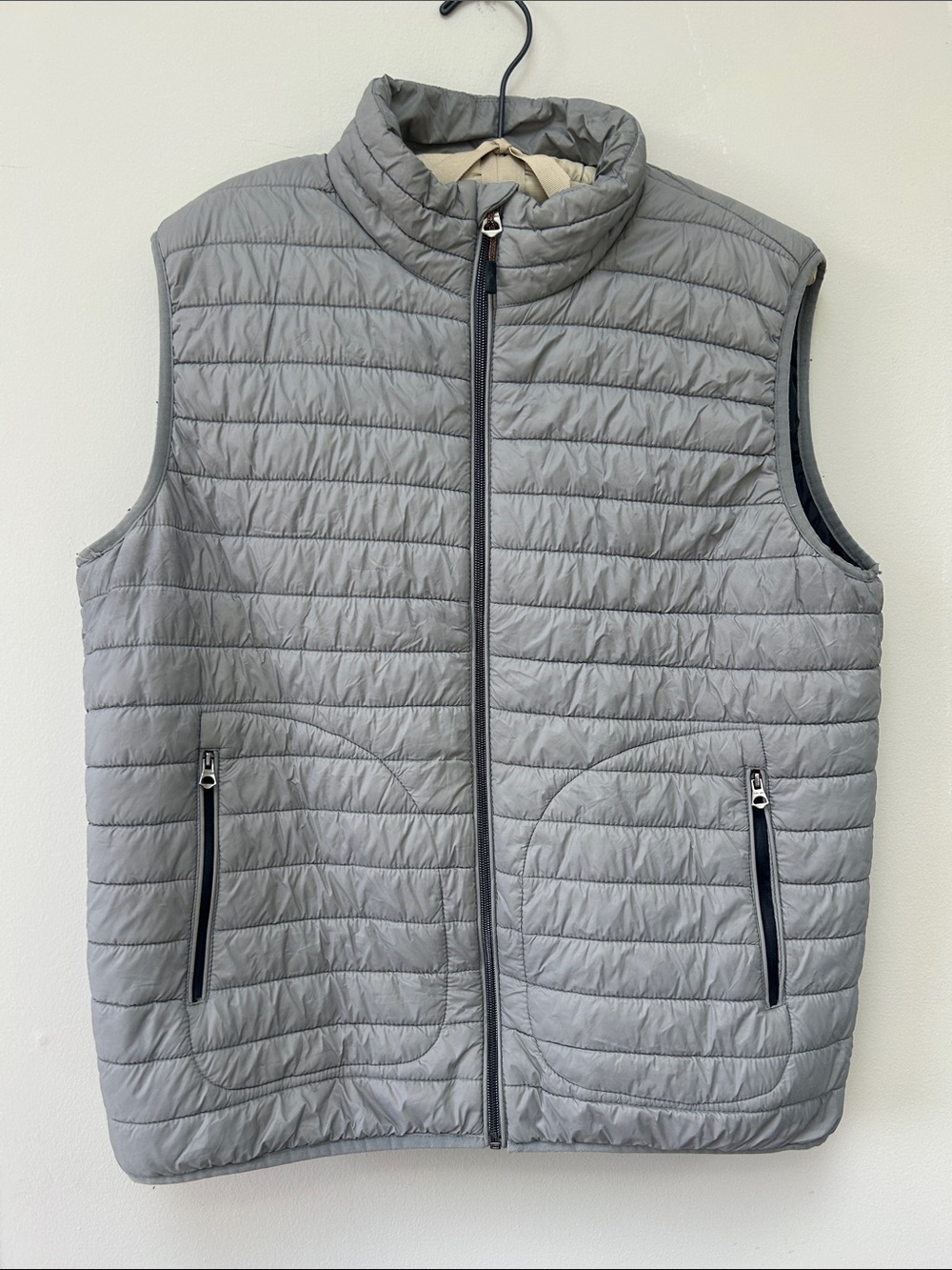 Zara Light Gray Quilted Men’s Vest with Zip Pockets
